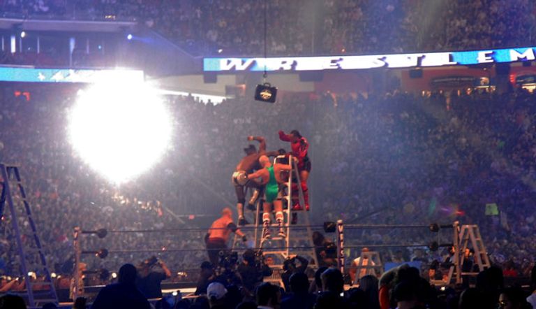 أحد نزالات موني إن ذا بنك