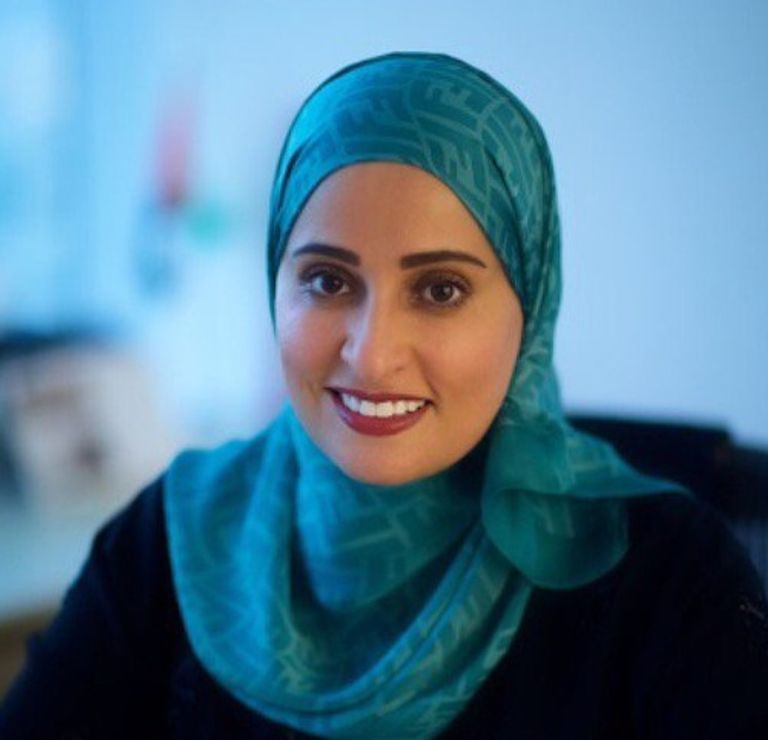 عهود الرومي - وزيرة الدولة للسعادة