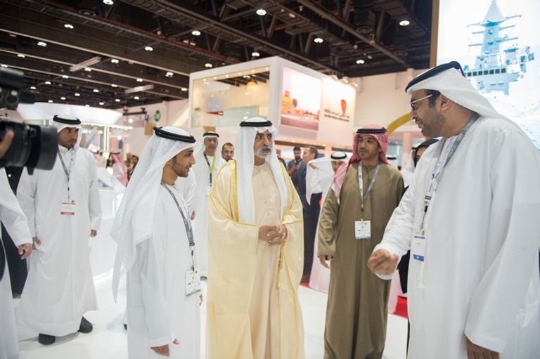 الشيخ نهيان بن مبارك آل نهيان يفتتح فعاليات معرض التوظيف 