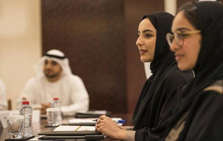شمة المزروعي تترأس الاجتماع الاول لمجلس الإمارات للشباب