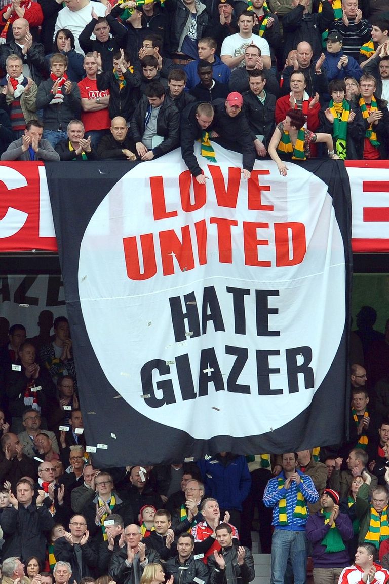 جماهير مانشيستر يونايتد المحتجة