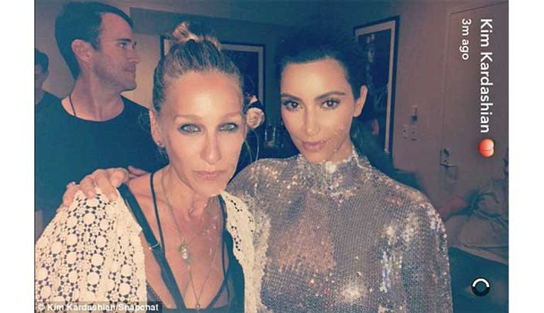 كيم مع سارة جيسيكا باركر