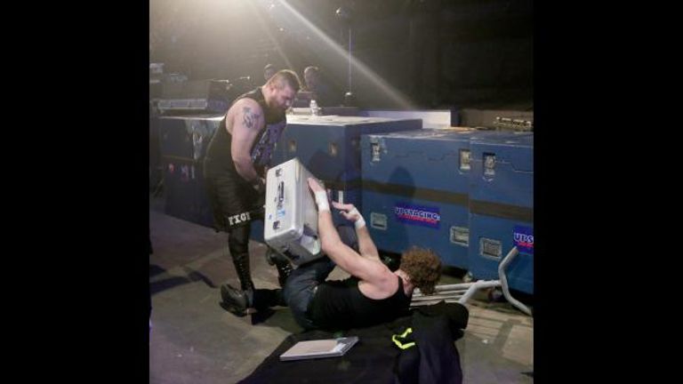 معركة طاحنة بين أمبروز وأوينز