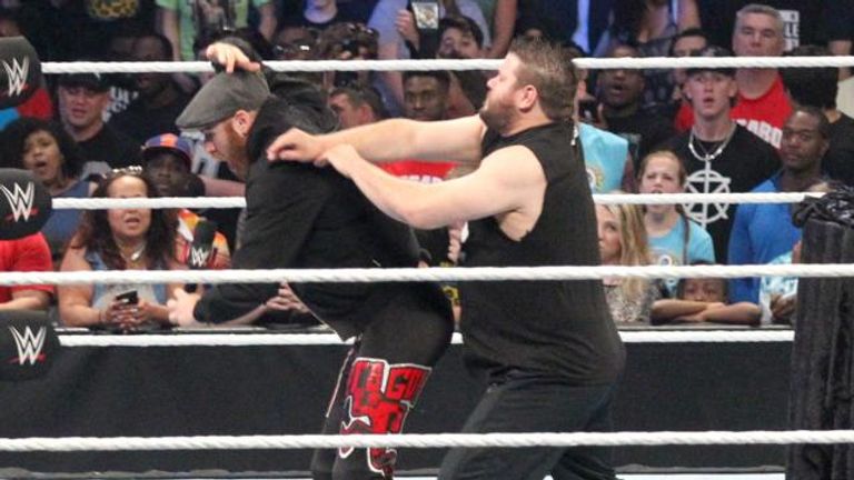 كيفين أوينز يتحدى دين أمبروز