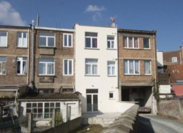 صورة للأشخاص الثلاث المشتبه في ضلوعهم بتفجيرات بروكسل