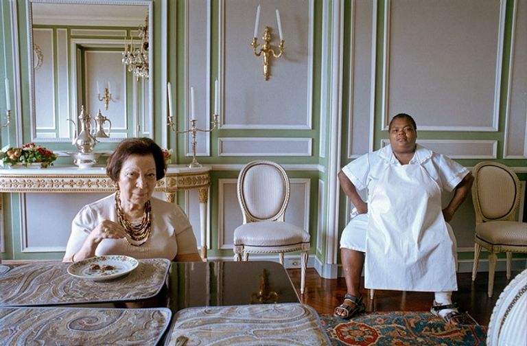 تانيا طرابلسي في صورها تفكك الذاكرة وتعيدها إلى شكلها المرئي