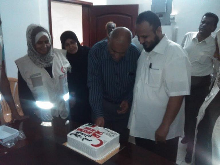 توزيع المعونات الاغاثية في حضرموت