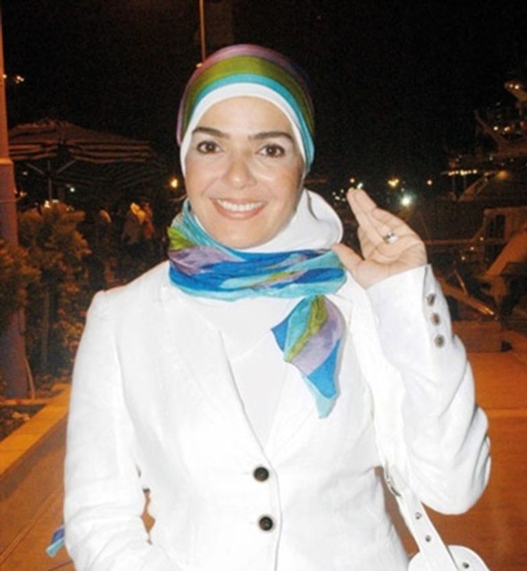 الفنانة المصرية منى عبدالغني