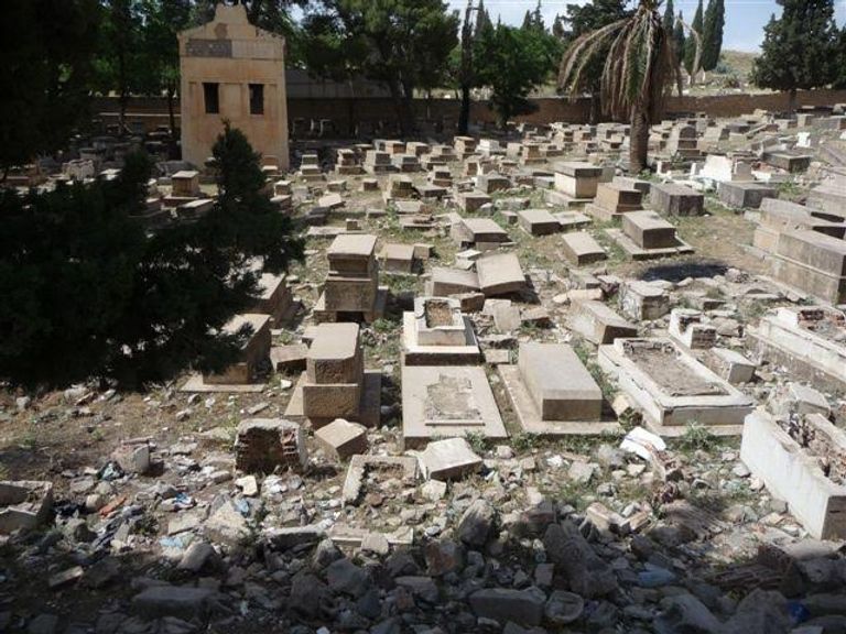 دفن الممثل الفرنسي اليهودي روجي حنين في مقبرة يهودية بالعاصمة