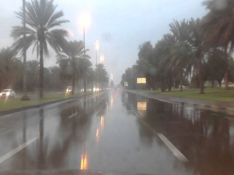 مناطق مختلفة شهدت سقوط أمطار غزيرة وحبات البرد