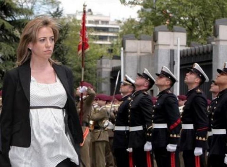 سيدات تشغلن منصب وزير الدفاع