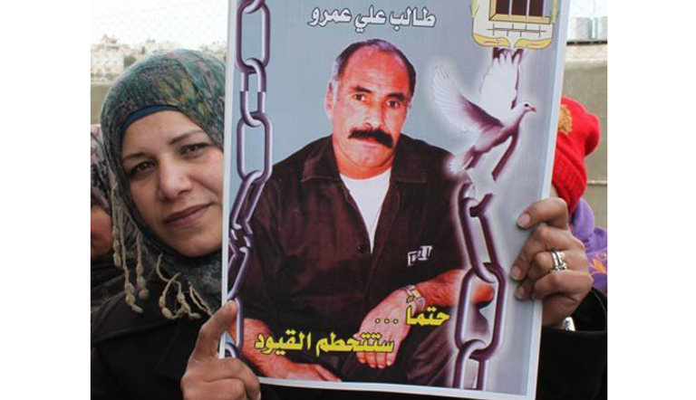 الأسير طالب عمرو المحكوم 7 مؤبدات و 30 عاماً