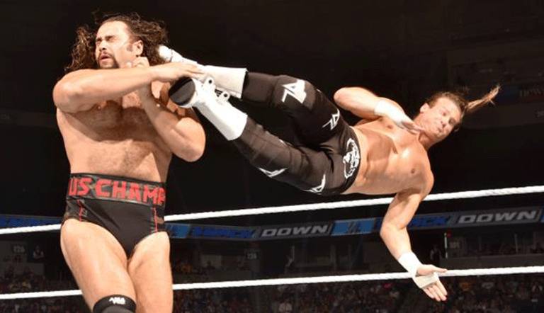 نزال بين إيه جيه ستايلز وكارل أندرسون وبين إنزو أموري وكولين كاسادي