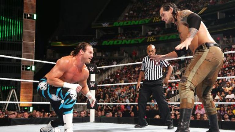 نزال جون سينا وإيه جيه ستايلز