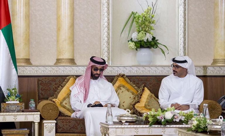  الشيخ محمد بن زايد آل نهيان و الشيخ تميم بن حمد