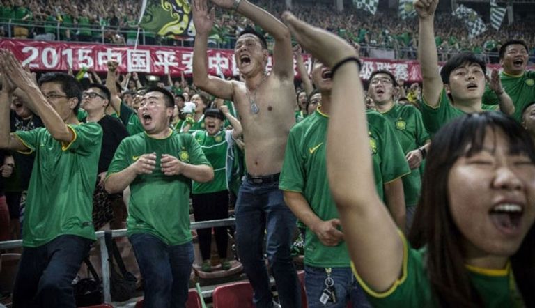 صورة كاريكاتورية لدخول أندية الصين الميركاتو الأوروبي