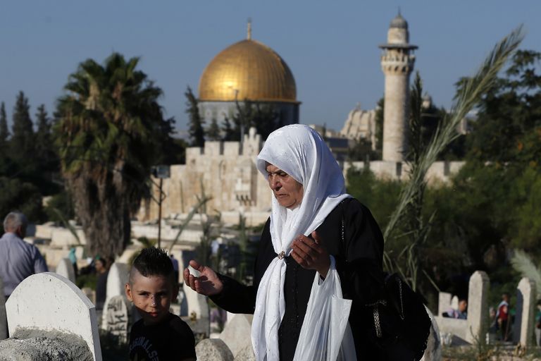 صلاة عيد الفطر قرب المسجد الأقصى