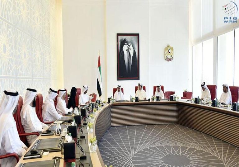  الشيخ منصور بن زايد آل نهيان نائب رئيس مجلس الوزراء وزير شؤون الرئاسة