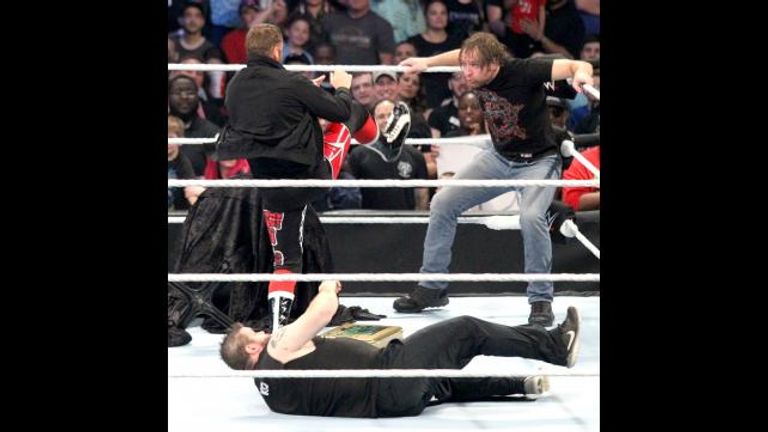 كيفين أوينز يتحدى دين أمبروز