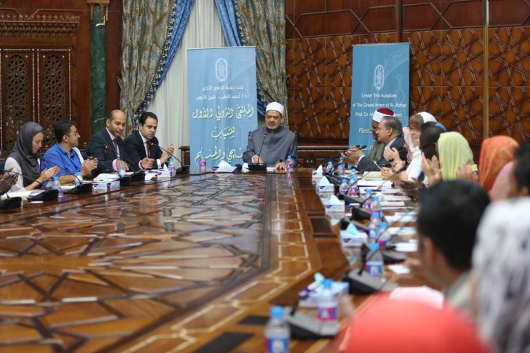 شيخ الازهر في ختام فعاليات الملتقى الدولي الأول للشباب المسلم والمسيحي