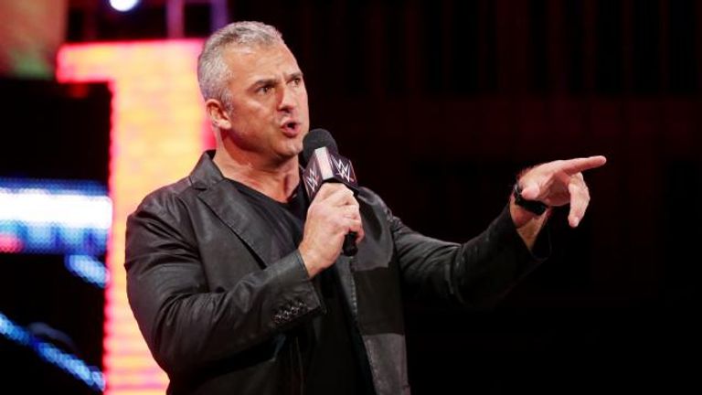 شين ماكمان يقرر إقامة نزال ثلاثي على بطولة الوزن الثقيل