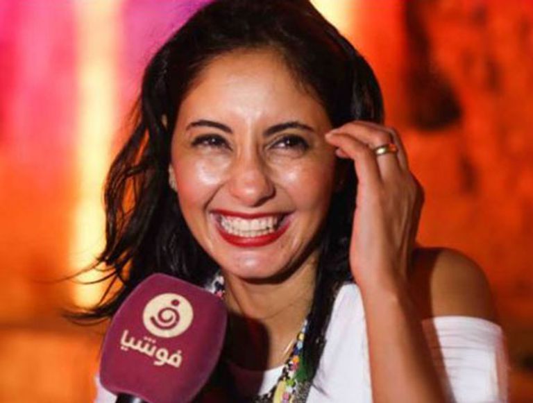 إيمان البحر درويش متفاعلا مع الجمهور