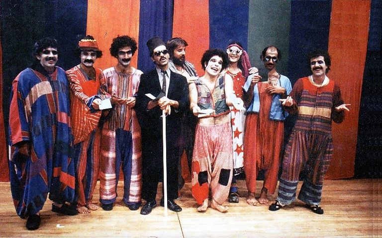 المسرح الذي قدم أكثر من 150 مسرحية من إنتاجه الخاص.. تُرك وحيدًا