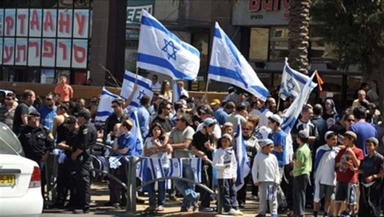 تظاهرات في إسرائيل احتجاجا على قرار وقف أعمال تطوير القطارات