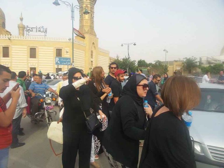  تشييع جنازة الفنان المصري وائل نور