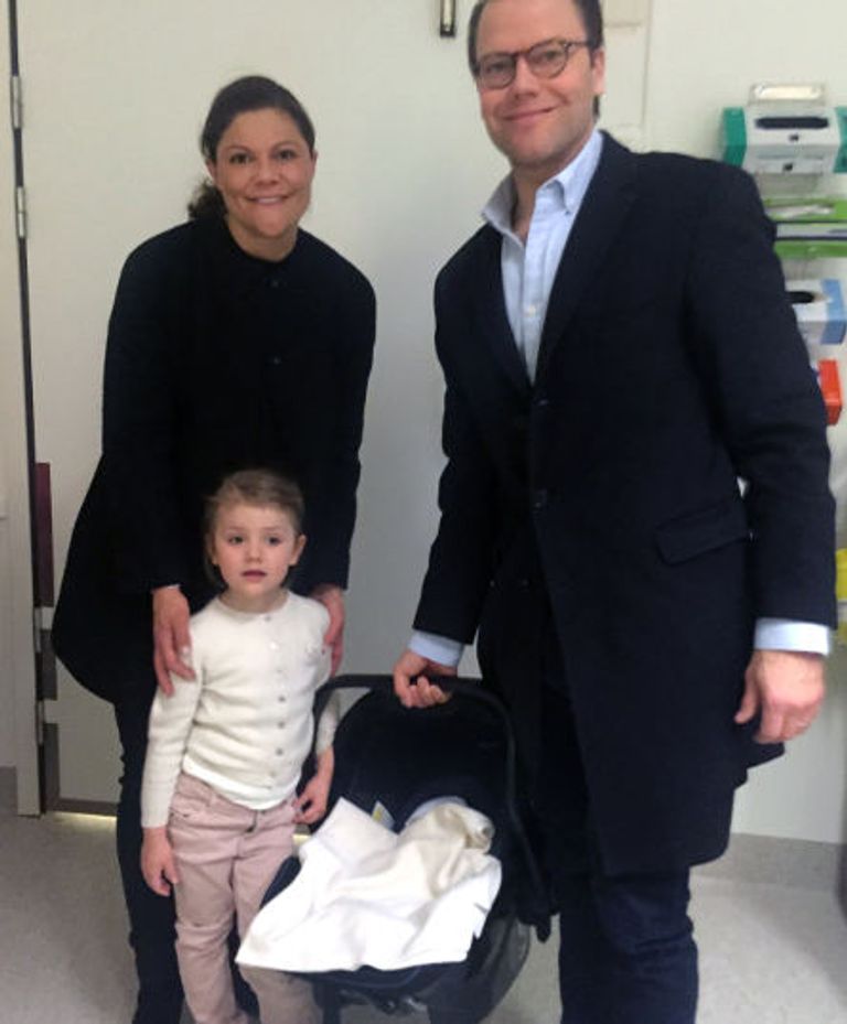 أوسكار وشقيقته ووالديه