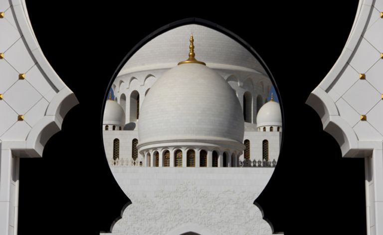 وتقام دورة هذا العام تحت شعار 