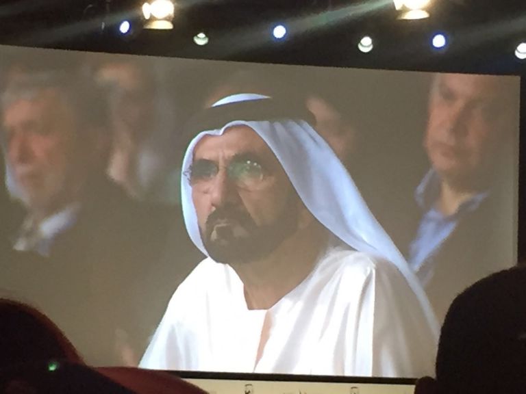 الجلسة الأولى من المنتدى 