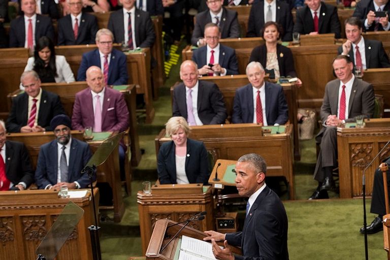 أوباما يلقي كلمة أمام البرلمان الكندي