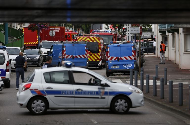 الشرطة الفرنسية في موقع الهجوم
