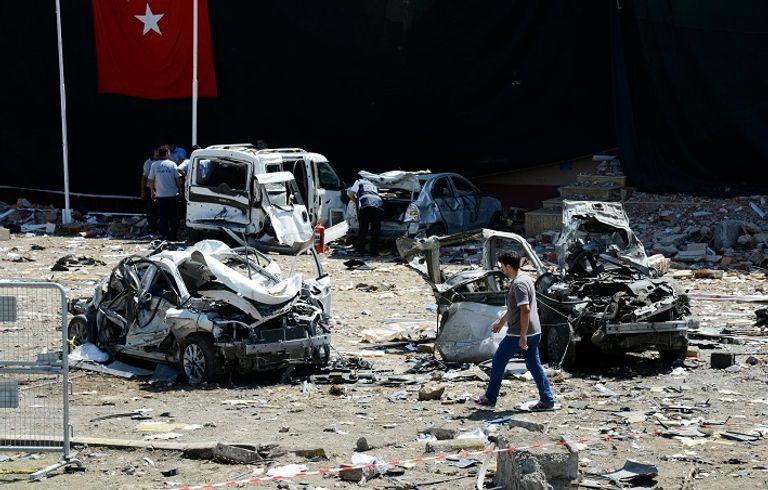 جانب من تفجيرات شرق تركيا