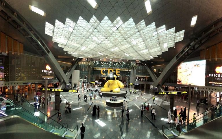 ضريبة مطار على المسافرين من قطر