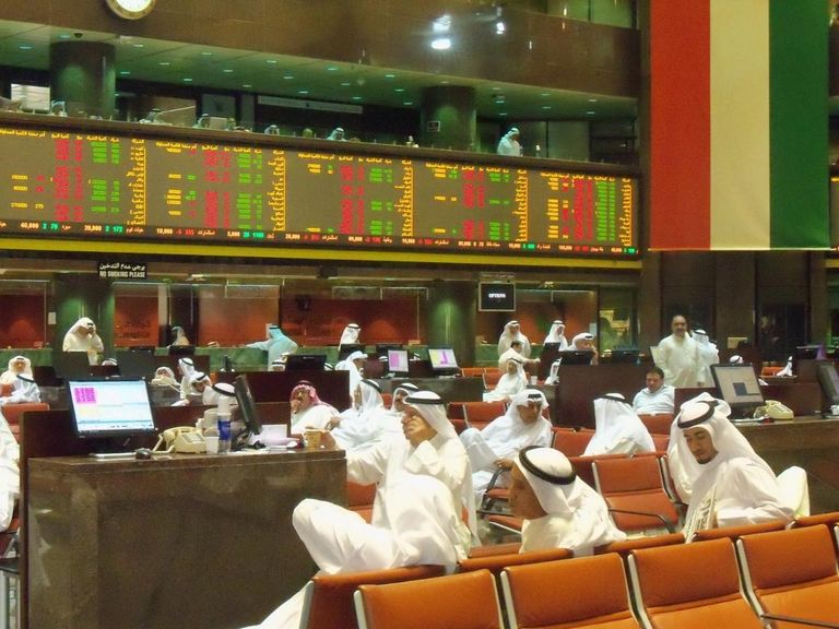 تباين مؤشرات سوقي الإمارات في المستهل