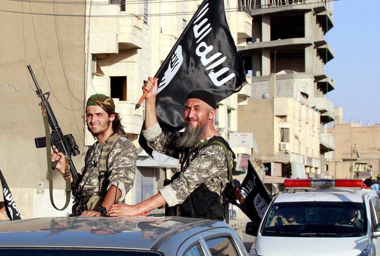 أفراد في صفوف تنظيم داعش الإرهابي