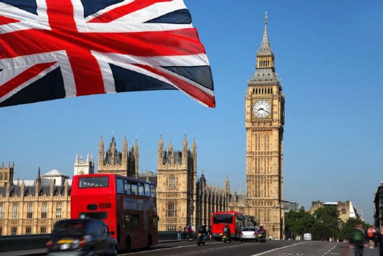 ساعة بيج بن الشهيرة في لندن