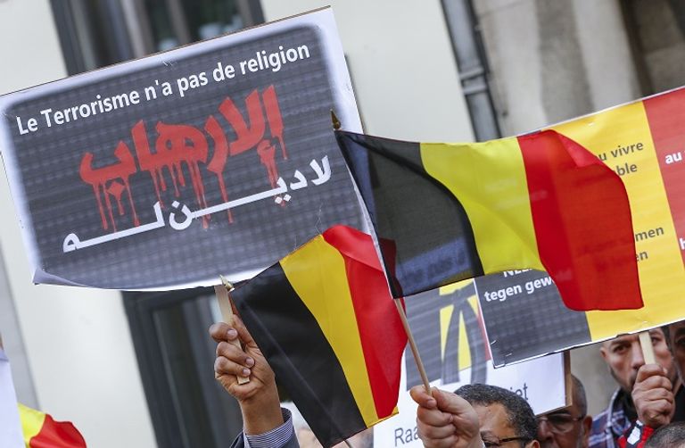 مظاهرة أوروبية للتنديد بالإرهاب (رويترز)