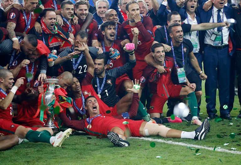 جانب من تتويج منتخب البرتغال بكأس الأمم الأوروبية