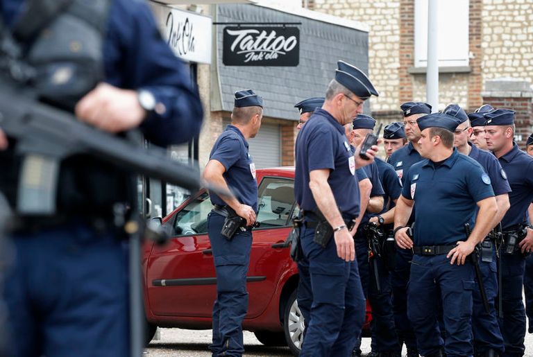 رجال شرطة فرنسيون