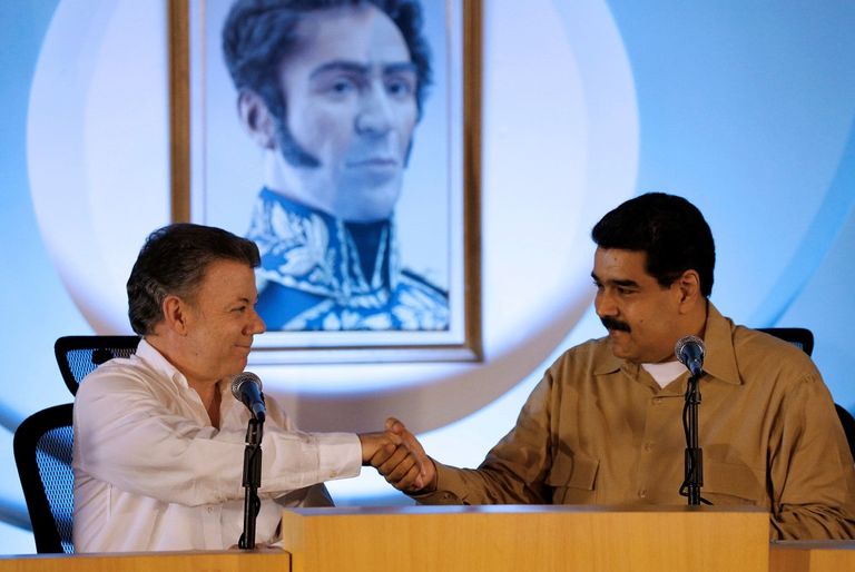 الرئيسان مادورو وسانتوس