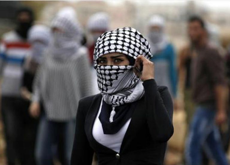 المرأة الفلسطينية داعم أساسي للقضية