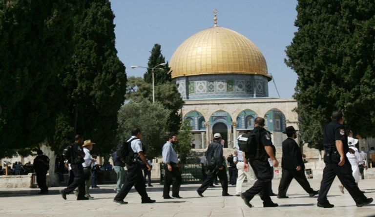 القوات الإسرائيلية تقمع وقفة احتجاجية للمقدسيين الممنوعين من دخول المسجد الأقصى