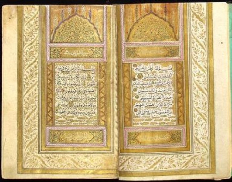 أحد المعروضات