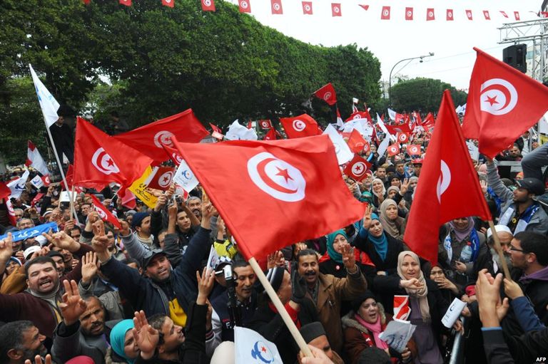 متظاهرون في تونس يطالبون بالتوظيف