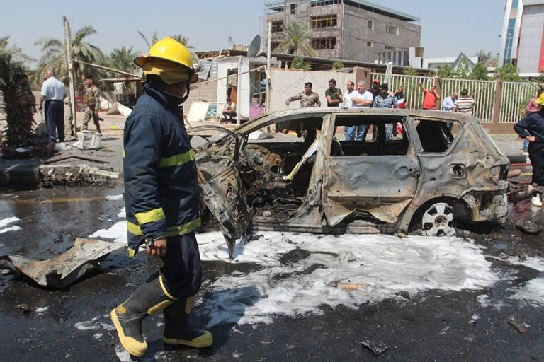 صورة أرشيفية لانفجار سيارة مفخخة في العراق (رويترز)