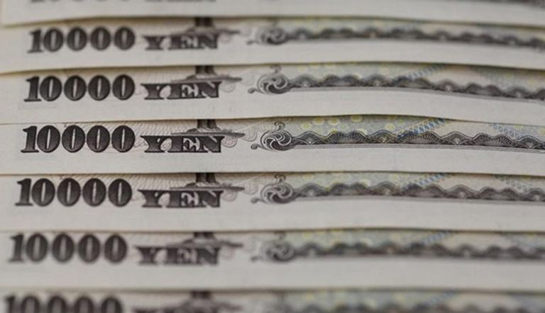 أوراق نقد من فئة 10 آلاف ين ياباني 