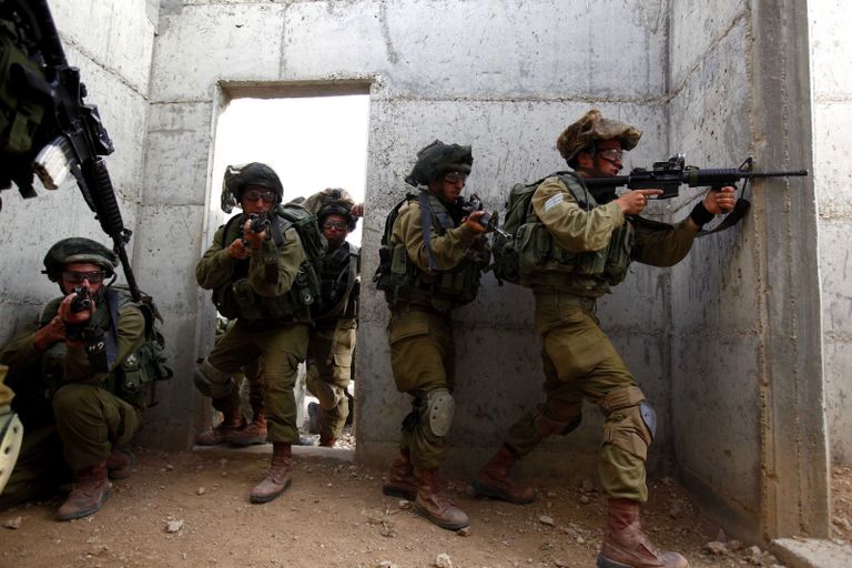 ممارسات دموية يقوم بها الجيش الإسرائيلي في الأراضي المحتلة